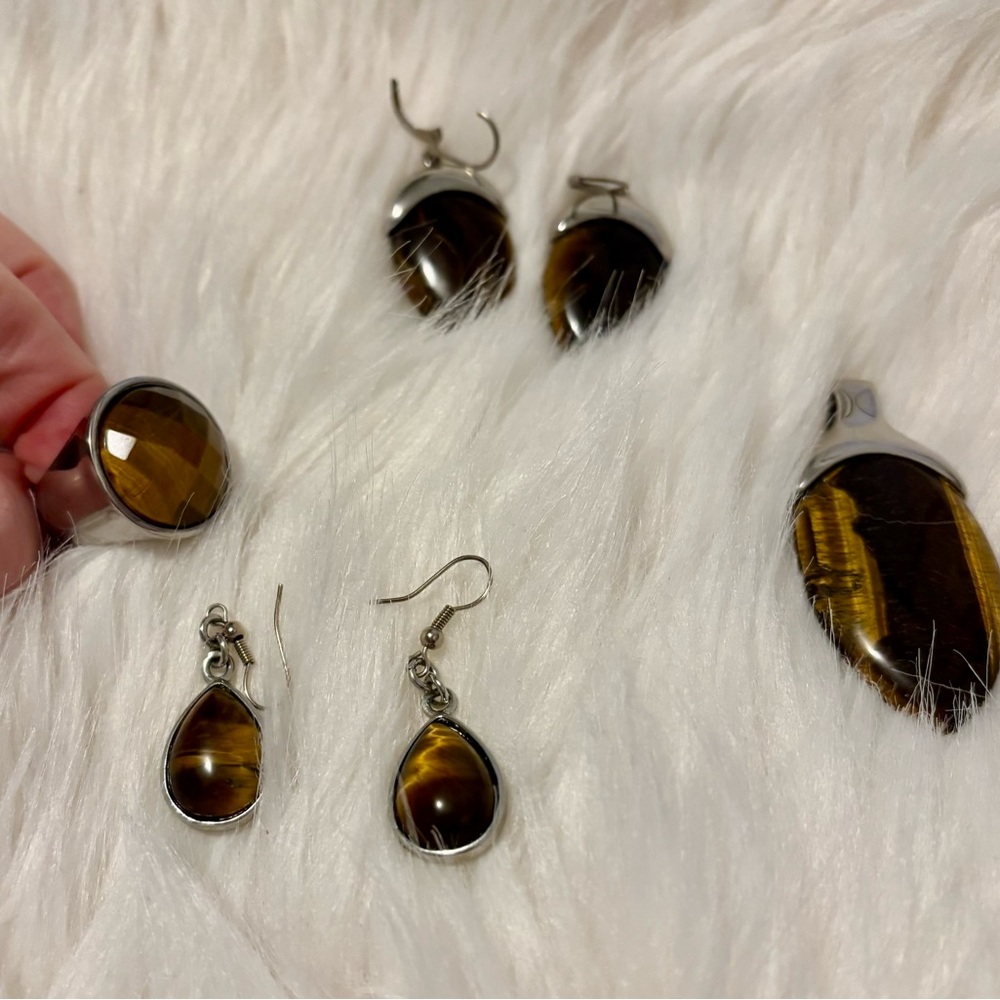 FINAL SALE PRICE 🐅Tiger's Eye Jewelry Set
